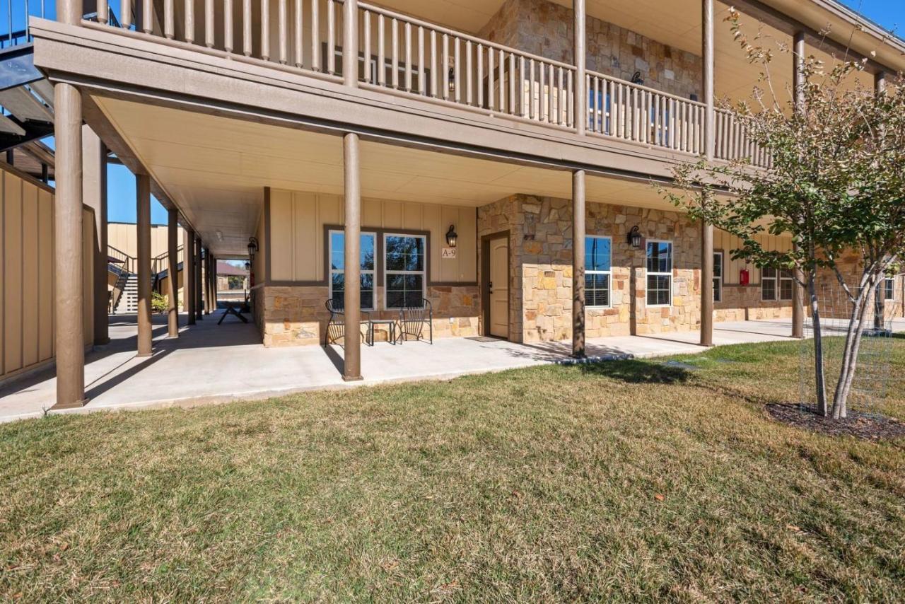 Old Mill Resort New Braunfels Exteriör bild