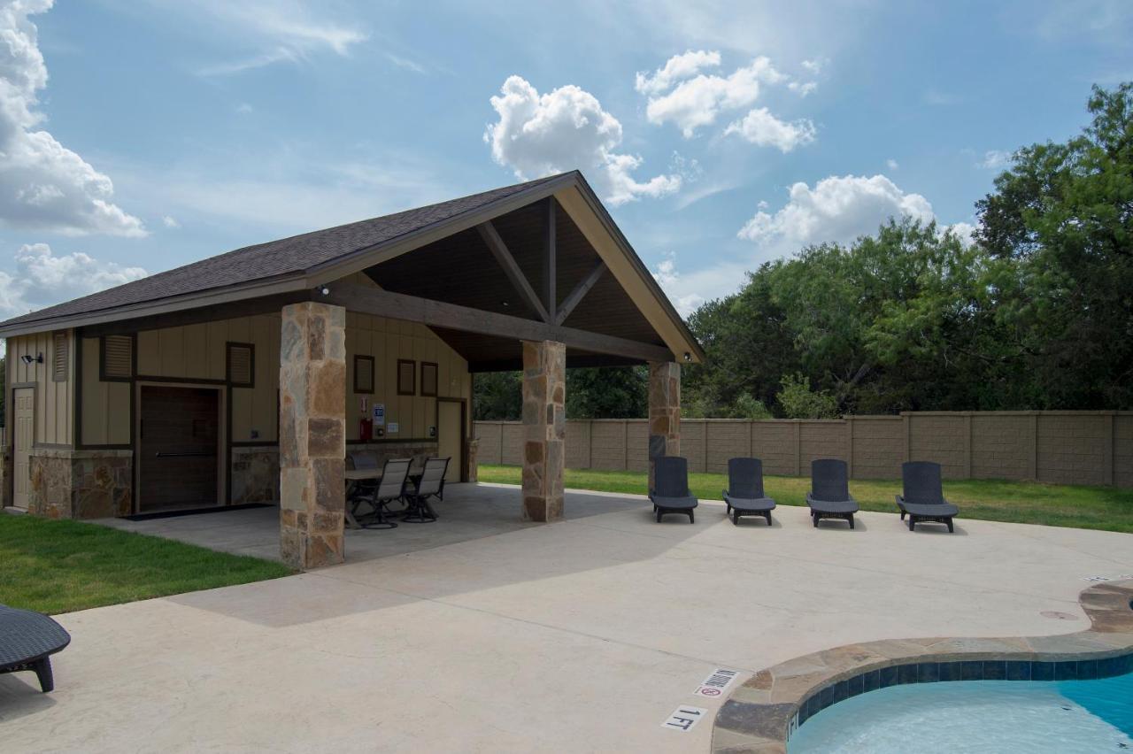 Old Mill Resort New Braunfels Exteriör bild